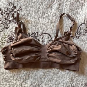 Skims nursing bra